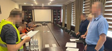 Фото 3 — Правоохранители проводят обыски в "Киевавтодоре" и у подрядчиков