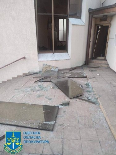 Фото 6 — Враг ночью атаковал Одесскую область ракетами и дронами: в ОВА рассказали о последствиях (ФОТО)