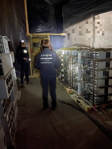Фото 7 — Подпольная криптоферма под Киевом украла электроэнергии на 3,5 млн грн — СБУ (ФОТО)