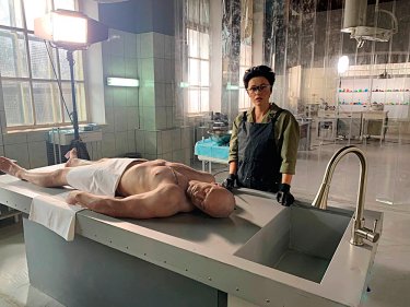 Фото 3 — Особо впечатлительным стоит подготовиться — чем цепляет второй сезон "Вскрытие покажет"