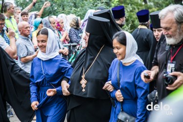 Фото 16 — "Мы сюда приехали мира просить" — как в Киеве прошел Крестный ход УПЦ МП (фото)