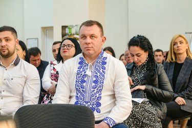 Фото 55 — В переполненном переселенцами Мукачево открыли хаб для их интеграции в общину (ФОТО)