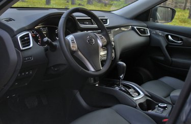 Фото 3 — Тест-драйв Nissan X-Trail: Положено по-старшинству