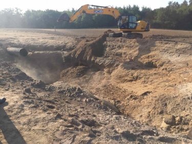 Фото 2 — В поселке Чабаны под Киевом взорвался газопровод: "Нужно смываться отсюда" (ВИДЕО)