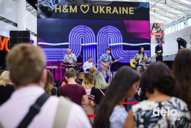 Фото 23 — Первый пошел: как флагманский магазин H&M в Lavina Mall открывали — фото