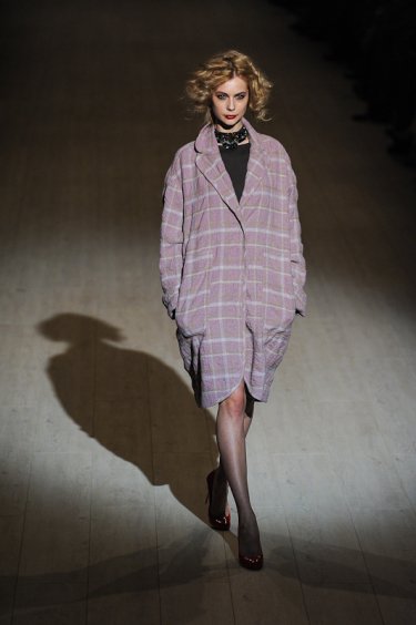 Фото 11 — UFW: Гресь угощала "Амаркордом" и новинкой — дизайном винтажной мебели