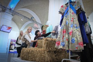 Фото 36 — Фешн-бренды на Ukrainian Fashion Week тестируют новые инструменты маркетинга (ФОТО)