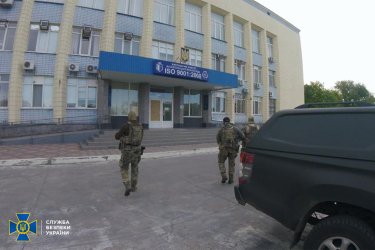 Фото 2 — Полиция с СБУ задержали первого вице-мэра Вознесенска: поймали на расхищении бюджета (ФОТО)