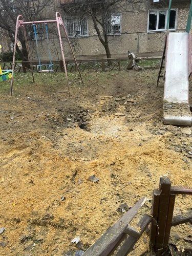 Фото 2 — Оккупанты обстреляли Курахово в Донецкой области, есть жертвы