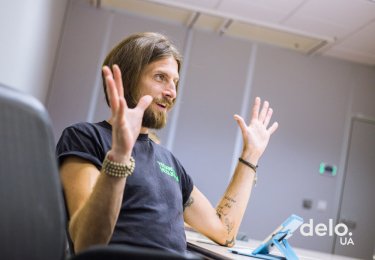 Фото 6 — Менторы — МСБ: Нужно определиться, какой бренд выгоднее, зонтичный или моно