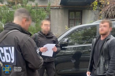 Фото 5 — У Запоріжжі викрили організаторів перевезень з/до окупованих територій через ЄС: попалися на колаботантці (ФОТО)