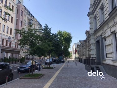 Фото 2 — В центре Киева во время карантина отремонтировали три улицы: что с ними не так (ФОТО)