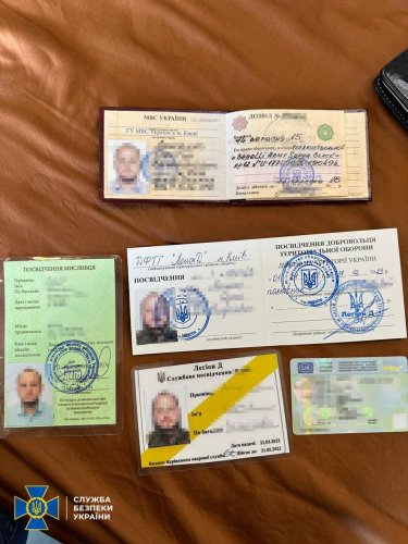 Фото 17 — СБУ обезвредила ОПГ, терроризировавшую под видом добробатов столичный бизнес, вымогая "дань" (ФОТО)