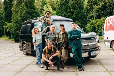 Фото 2 — Команда з "темним минулим", вибуховий екшн та пристрасті: все, що треба знати про серіал "Справа НБР"