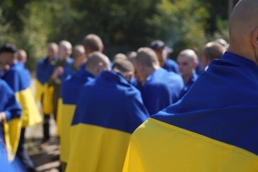 Фото 9 — Украина и РФ обменялись пленными: домой вернулись 115 защитников (ФОТО)