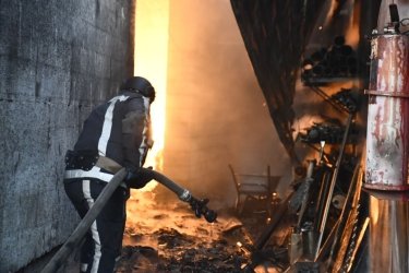 Фото 4 — Оккупанты за сутки совершили 35 обстрелов Херсонской области: попали в жилые кварталы