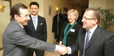 Фото 2 — Бизнес выписал президенту повестку дня