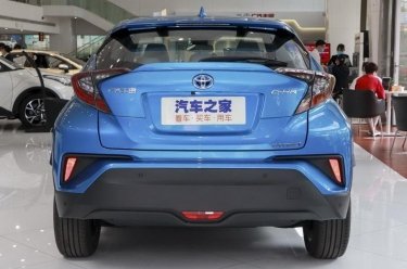 Фото 4 — Toyota превратила свой модный кроссовер в элетромобиль (ФОТО)