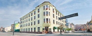 Фото 3 — В Чехии владелец отеля отказался принимать россиян из-за аннексии ими Крыма