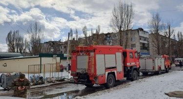 Фото 4 — Армия РФ ударила ракетами по Покровску: повреждена многоэтажка (ФОТО)