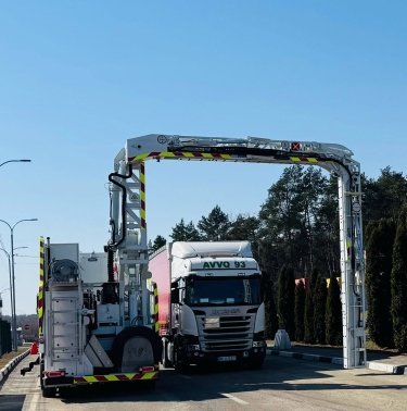 Фото 4 — На українсько-польському кордоні запрацювали нові мобільні сканери