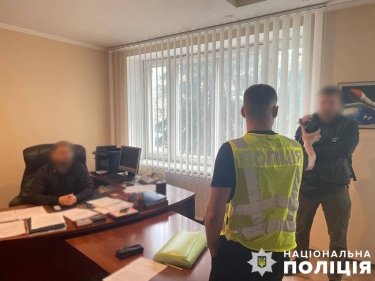 Фото 7 — Директора заводу "Київприлад" піймали на хабарі за неформальну оренду приміщення (ФОТО)