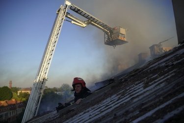 Фото 3 — Ракетная атака по Львовщине: повреждено около 40 домов, 15 человек получили травмы (ФОТО, ВИДЕО)