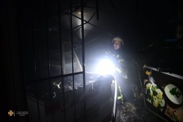 Фото 12 — В Николаеве российским обстрелом разрушено общежитие (ФОТО, ВИДЕО)