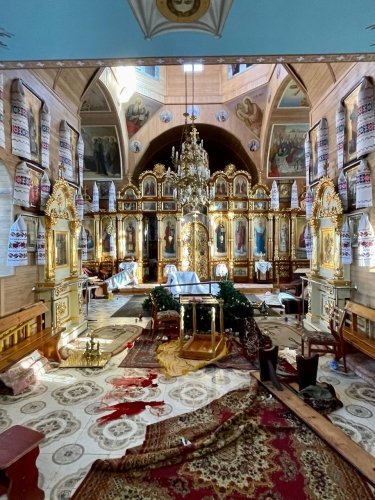 Фото 6 — В Виннице неизвестный порезал горло священнику УПЦ: нападавшего задержали со стрельбой