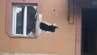 Фото 4 — Обломки ракеты повредили жилой дом в Ивано-Франковской области (ФОТО)