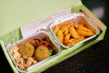 Фото 5 — И веганам, и мясоедам: "Укрзализныця" обновит ланч-боксы в поездах "Интерсити+" (ФОТО)
