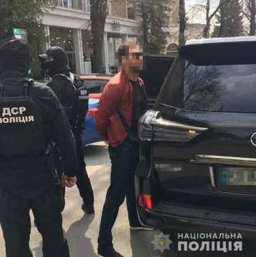 Фото 11 — В Харькове задержали пятерых бандитов, вымогавших у агробизнесмена $700 тысяч (ФОТО)