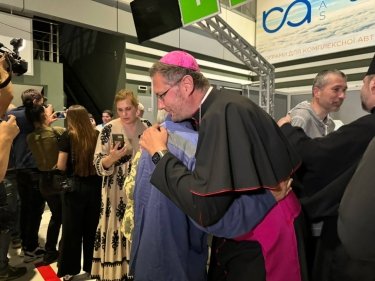 Фото 6 — Украина вернула из плена десятерых гражданских