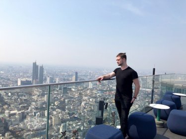 Фото 6 — Четыре года чинил турбины самолетов, а кодить начинал в блокноте: история механика, который стал front-end-разработчиком