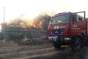 Фото 2 — В Харьковской области бушует лесной пожар (ФОТО)