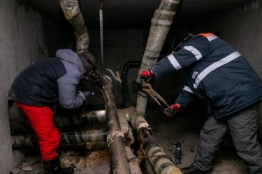 Фото 2 — Залізничники відновили опалення і комунікації для мешканців майже 750 будинків Києва