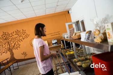 Фото 2 — "Горіховий дім": відкрити бізнес, щоб не просити грошей на соціальні ініціативи