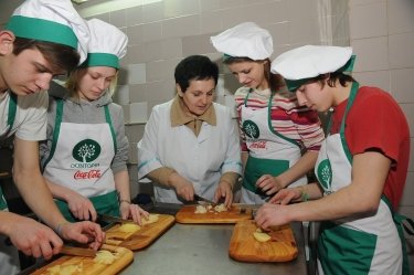 Фото 5 — "Кока-Кола" ищет партнеров в социальном проекте для выпускников интернатов