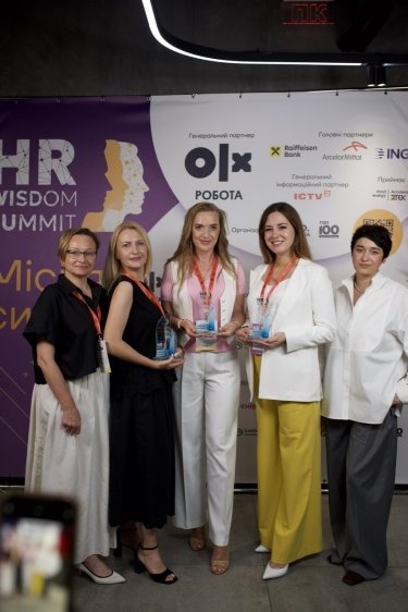 Фото 3 — Журнал «ТОП-100. Рейтинги крупнейших» наградил победителей рейтинга лучших работодателей