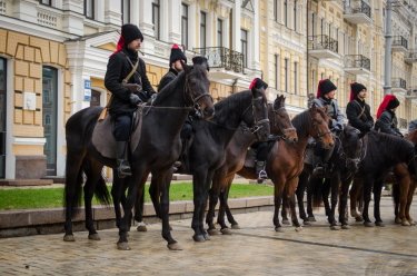 Фото 4 — Не круто: о фильме Алексея Шапарева "Круты 1918"