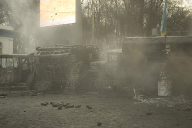 Фото 24 — На Грушевского возобновилось силовое противостояние