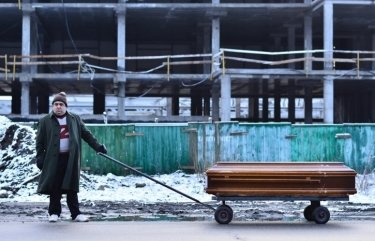 Фото 2 — Карпатский мертвец: о драматической комедии "Изи"
