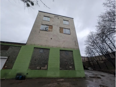 Фото 4 — Київський автомобільний ремонтний завод продали на аукціоні  втричі дорожче стартової ціни: хто переможець