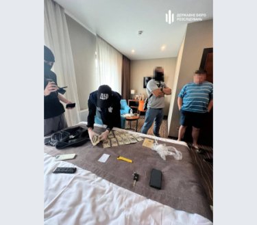Фото 3 — В Украине обезвредили канал ввоза кокаина из Эквадора, который организовали бывший правоохранитель и работники таможни