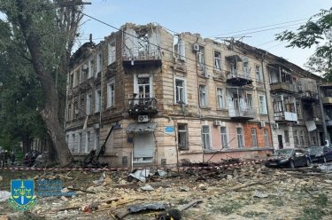 Фото 8 — РФ здійснила масовані атаки на Київ та Одесу: численні пожежі, руйнування, є загиблі та поранені (ФОТО, ВІДЕО)