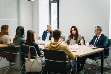 Фото 2 — Образовательные инвестиции: как "Південний" создает новое поколение финансистов