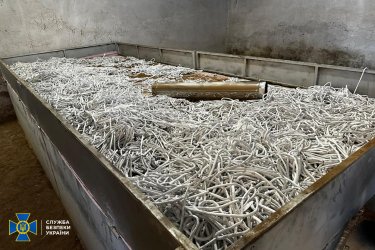 Фото 12 — СБУ по БЭБ обыскали производства контрафактных сигарет в двух областях: что нашли и как выглядят цеха (ФОТО)