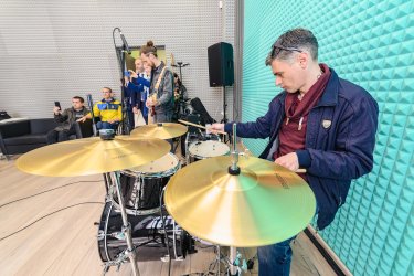 Фото 63 — В переполненном переселенцами Мукачево открыли хаб для их интеграции в общину (ФОТО)