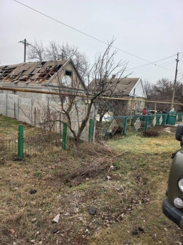Фото 3 — Россияне обстреляли ракетами С-300 Запорожскую область: повреждены дома и газопровод (ФОТО)