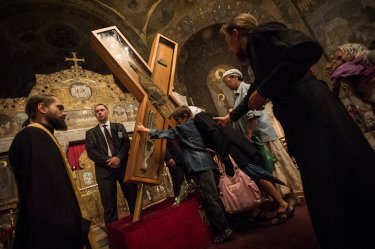 Фото 9 — Кирилл снял крест: в Печерскую Лавру привезен крест Андрея Первозванного (ФОТО)